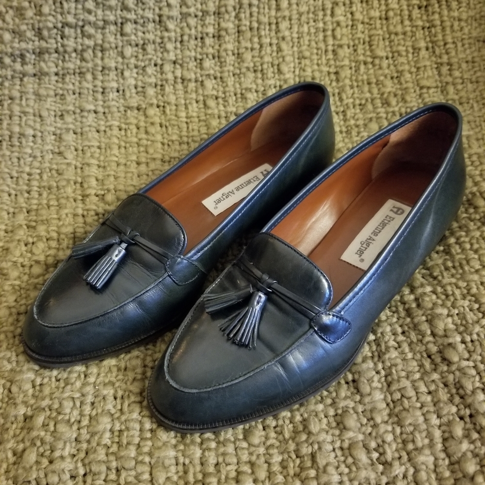 Womens Classic Loafer - Ally